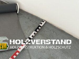 Schimmelbildung in der Wohnung im Bereich Wand Decke Badezimmer